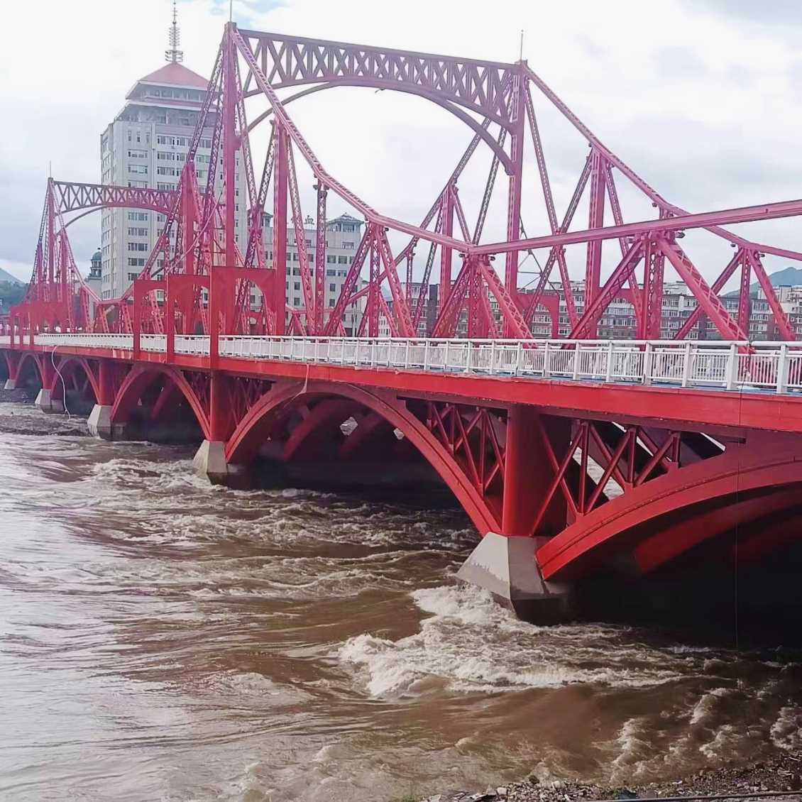 玉皇山大桥氟碳漆施工